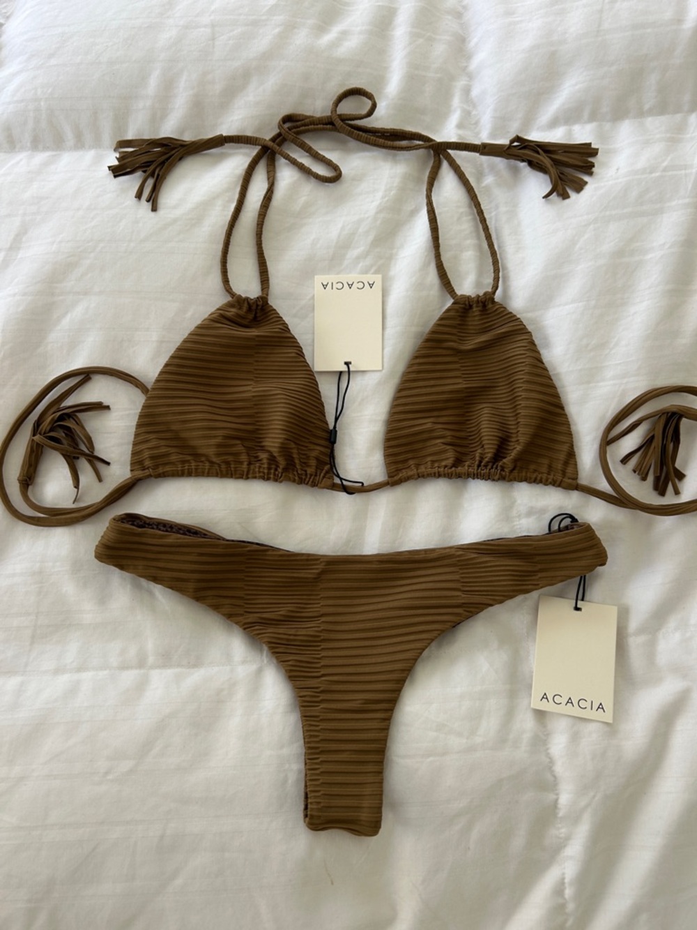Acacia Cannons Dual Ribbed Top size XL, Ho’okipa Dual Ribbed Bottom size M.